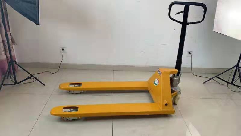 3T WAREHOUSE TROLLY